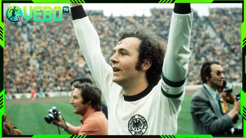 Franz Beckenbauer là huyền thoại của bóng đá Đức